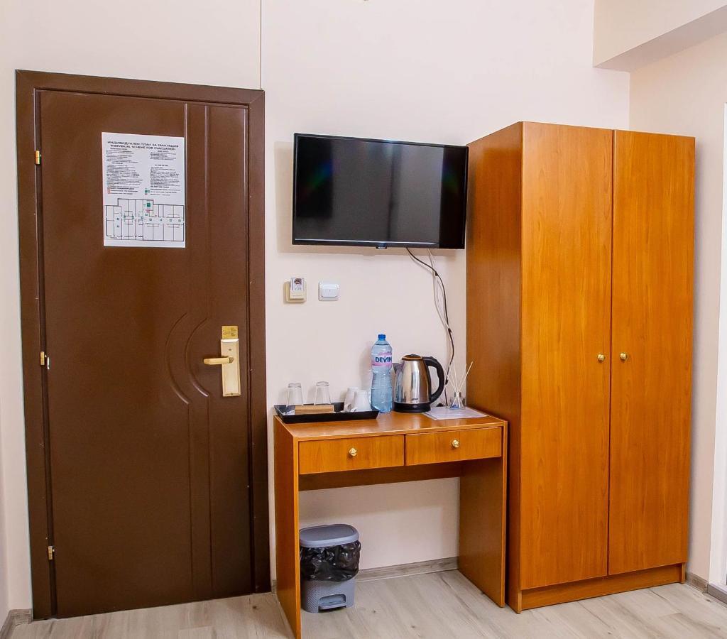 Komitite Complex Chuchuligovo Buitenkant foto