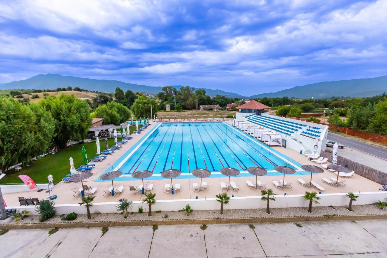 Komitite Complex Chuchuligovo Buitenkant foto