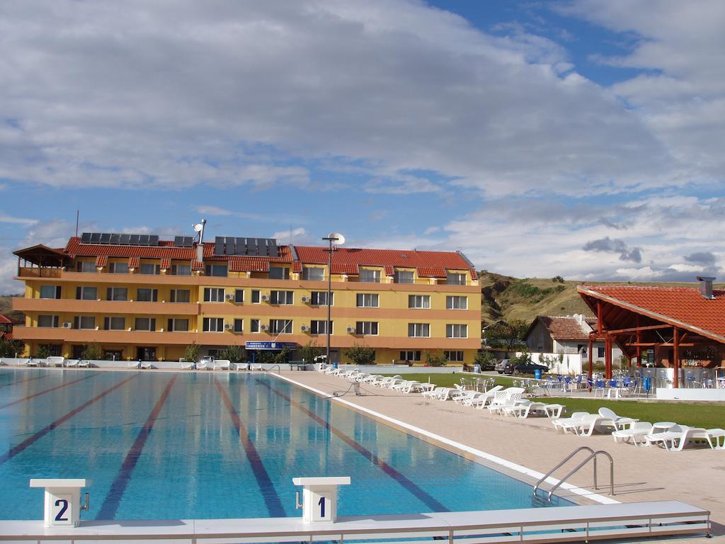 Komitite Complex Chuchuligovo Buitenkant foto